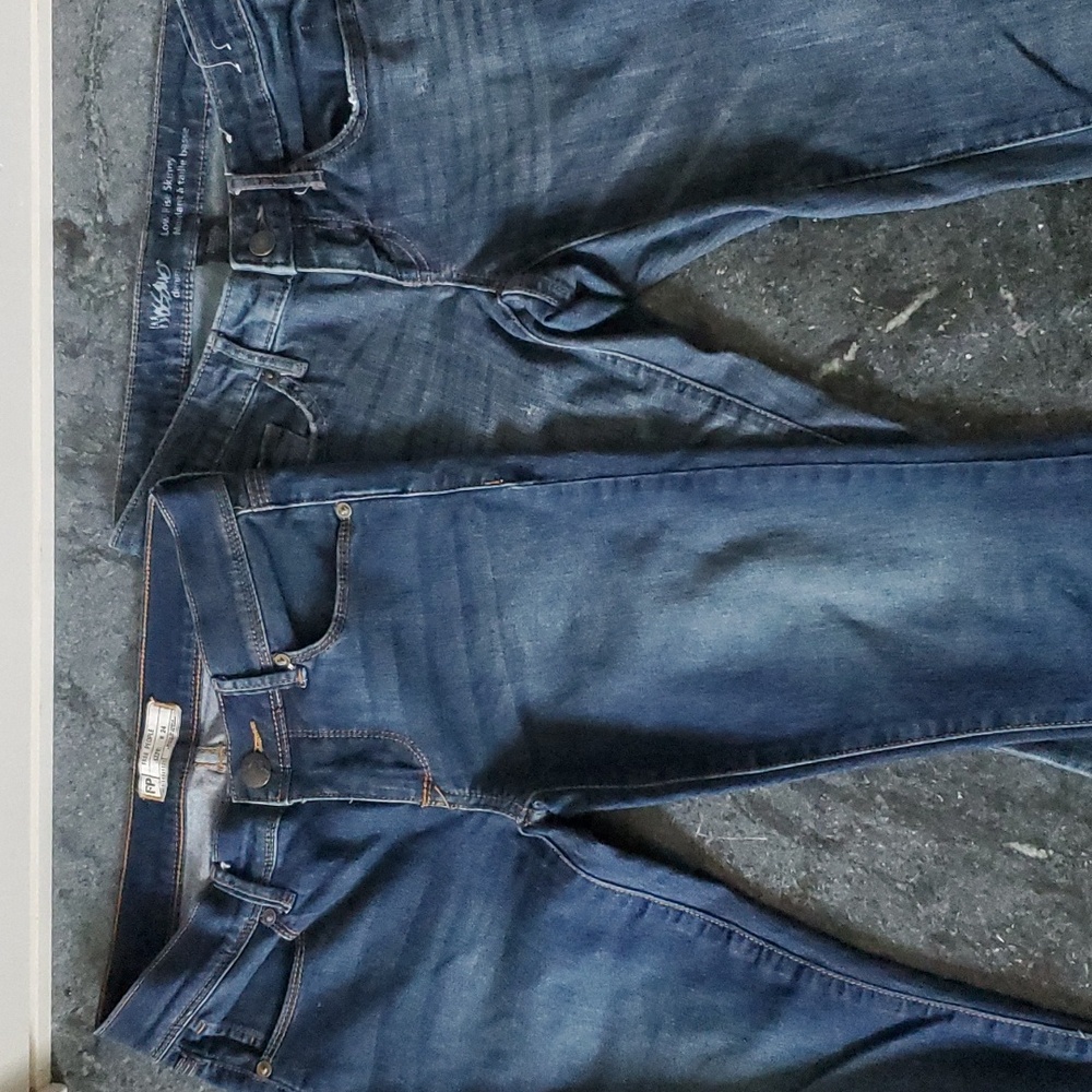 SET: 2 GUC Stretch Denim Skinny Jeans, Low Rise Mossimo Free People 24 0S Short